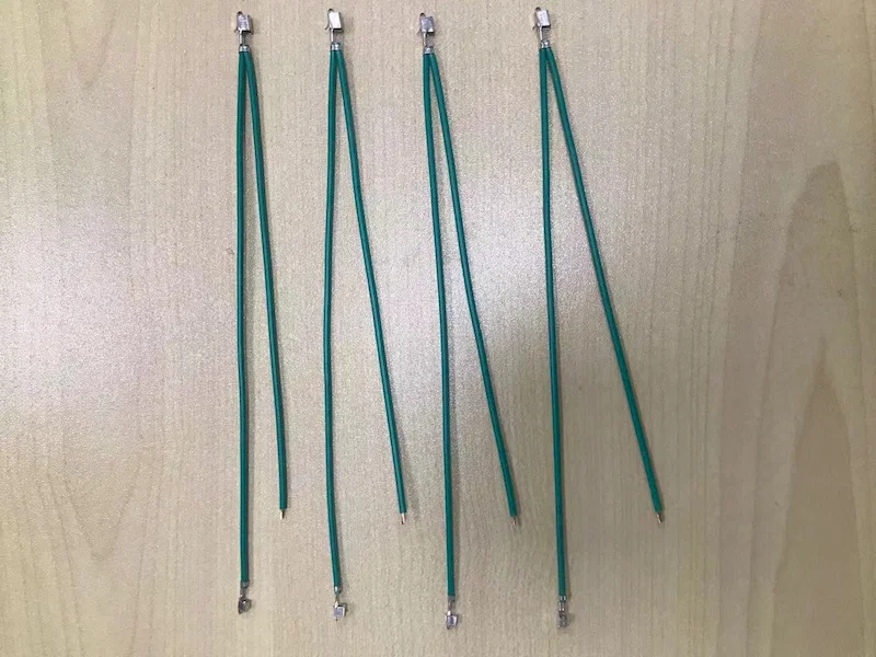 Exempelvisning av tresidig tvåtrådspressmaskin