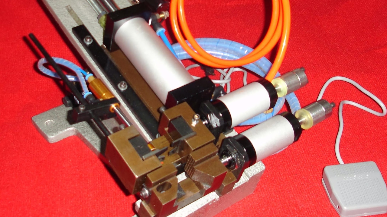 Live-demonstration: Stripper Cable-maskin för kabelavisolering