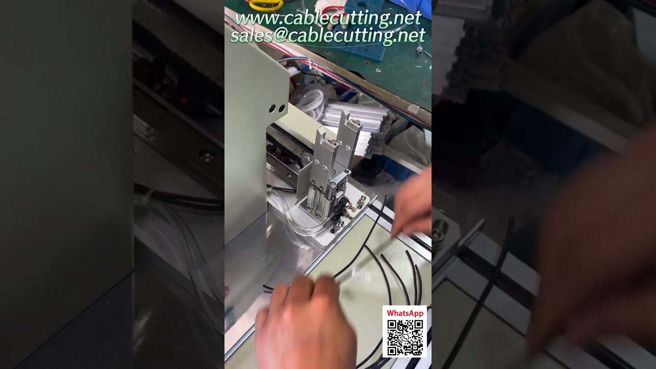 ماكينة وضع الملصقات بالطي المؤازرة سيرفو   لقطات من ورشة العمل