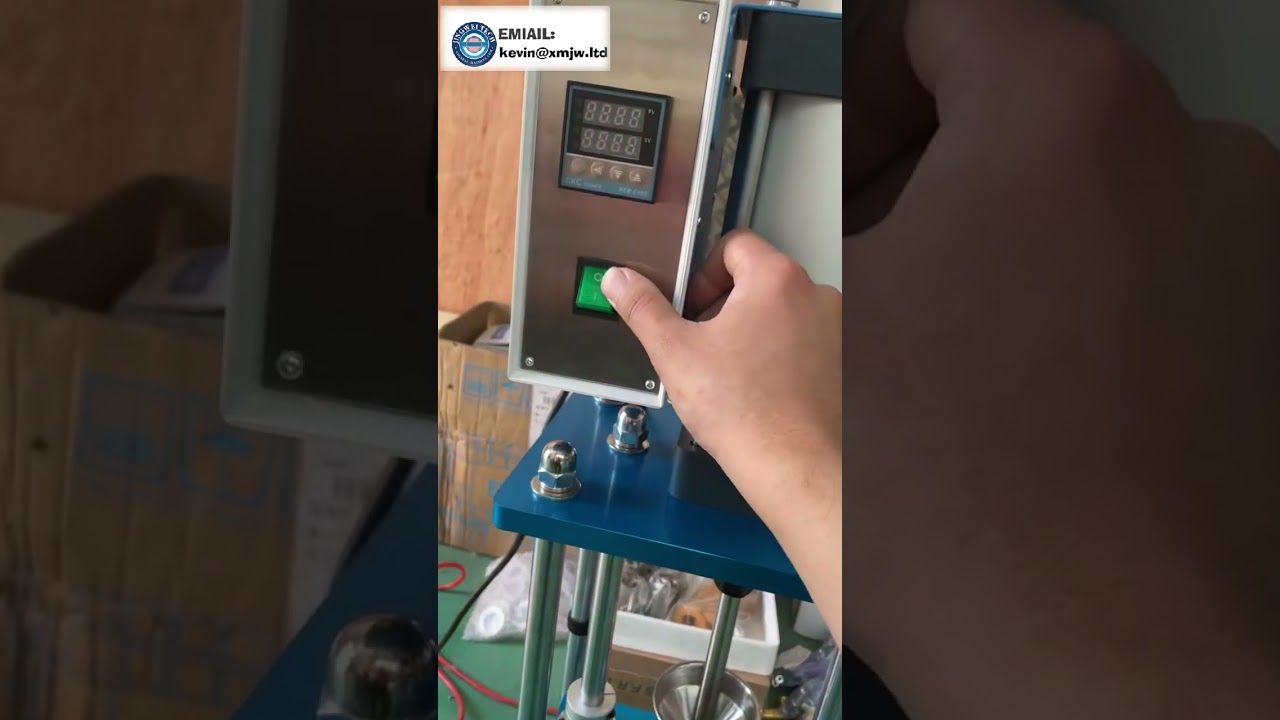 Micro manual injection machine laboratory earphone cord plug plastic 1 40G molding machine